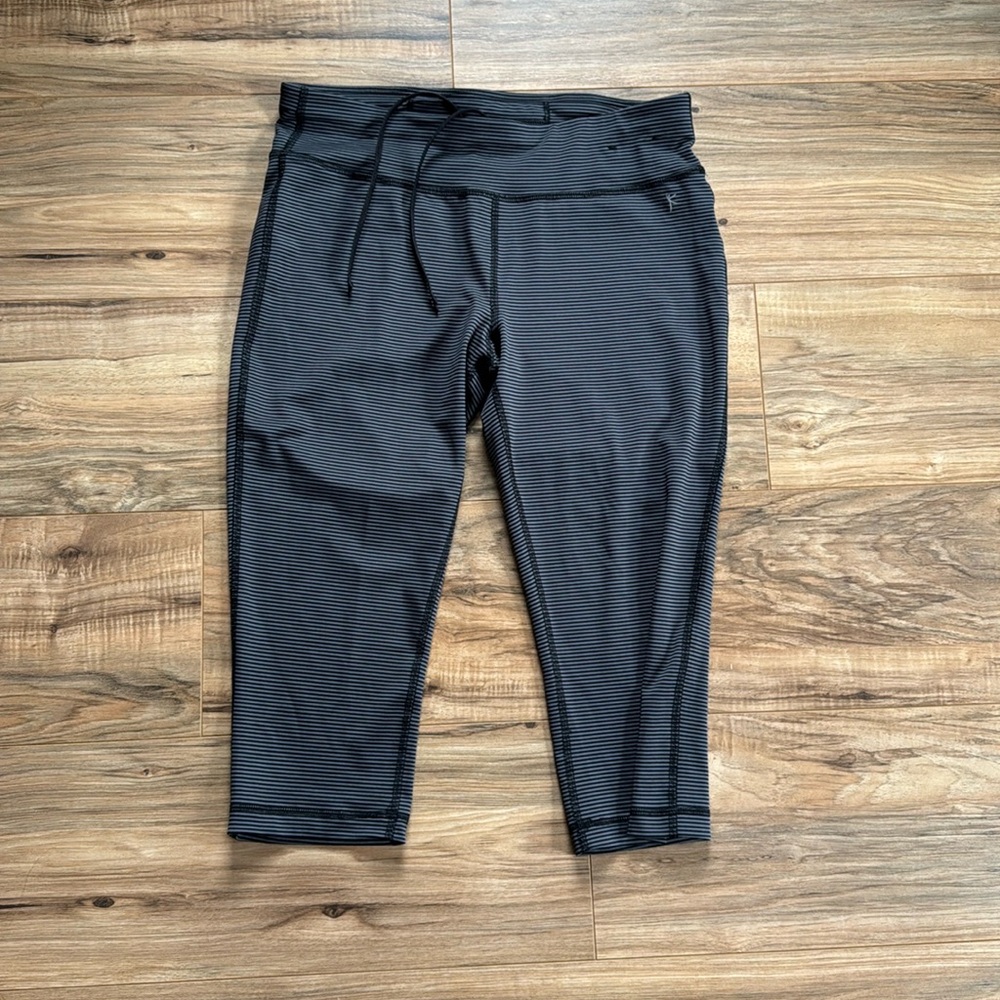 Danskin capri leggings